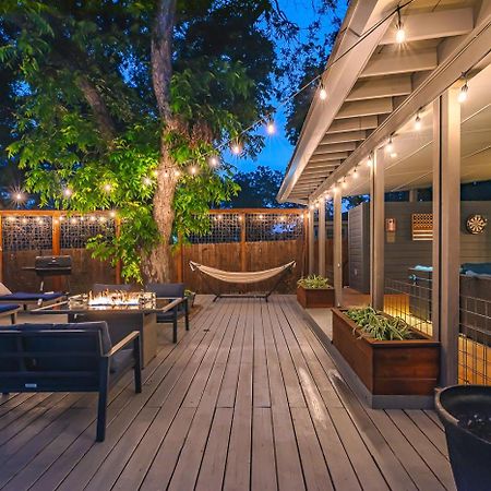Serene Pool & Firepit In Stunning Home By Airport San Antonio Ngoại thất bức ảnh