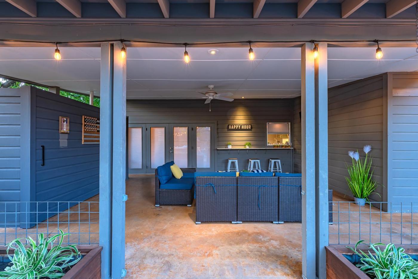 Serene Pool & Firepit In Stunning Home By Airport San Antonio Ngoại thất bức ảnh